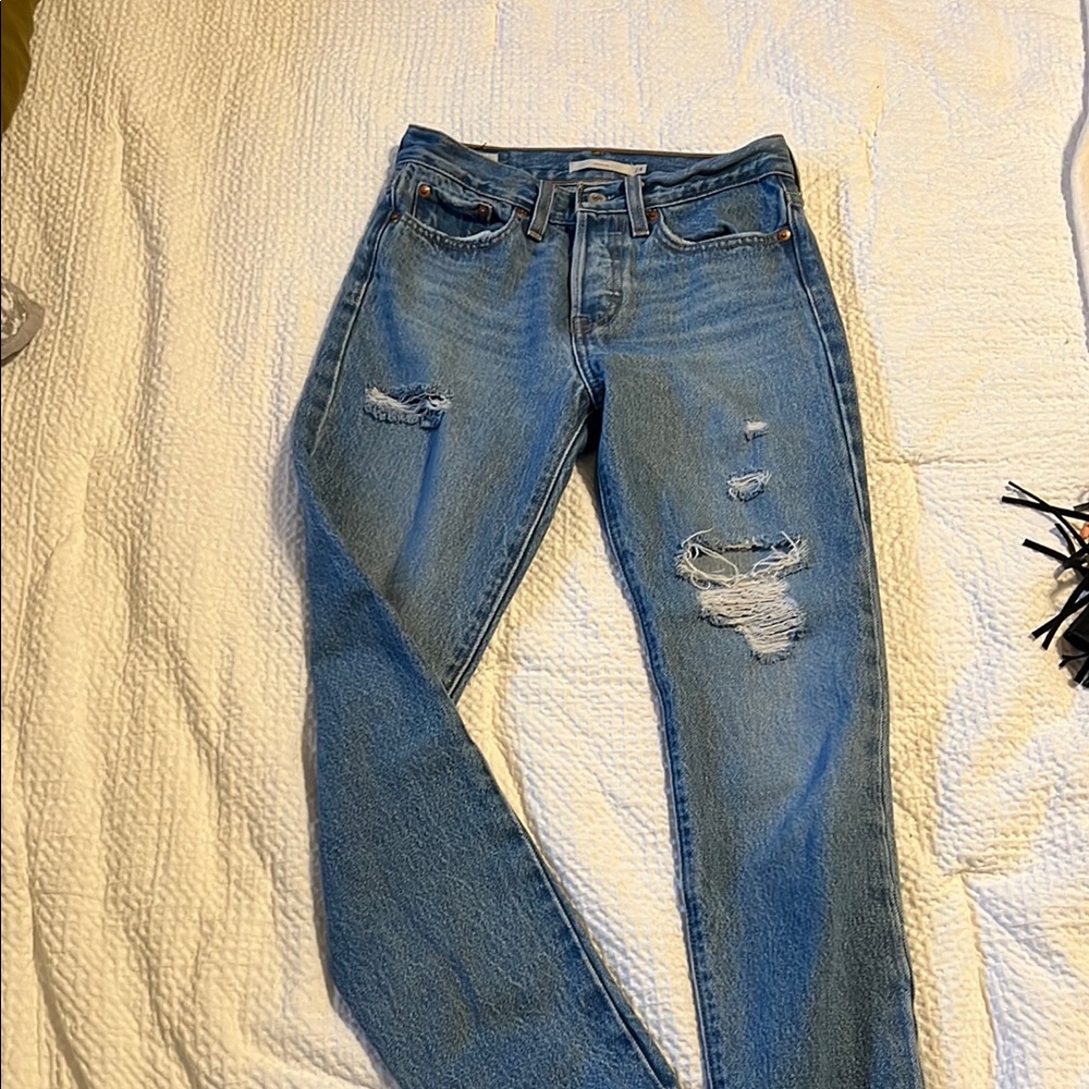 Classic Blue Distressed Women Jeans Levi’s